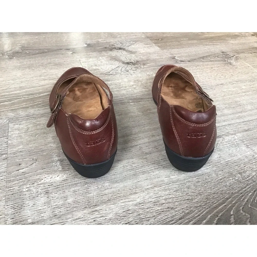 Taos Uncommon Womens 11 W Brown Leather Mary Janes Flats Curves and Pods Comfort
